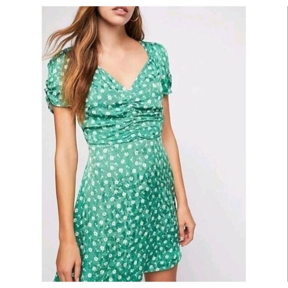 Free People Bond Street Mini Dress Green Floral Ruched Puff Sleeve Size 4 - Picture 2 of 16